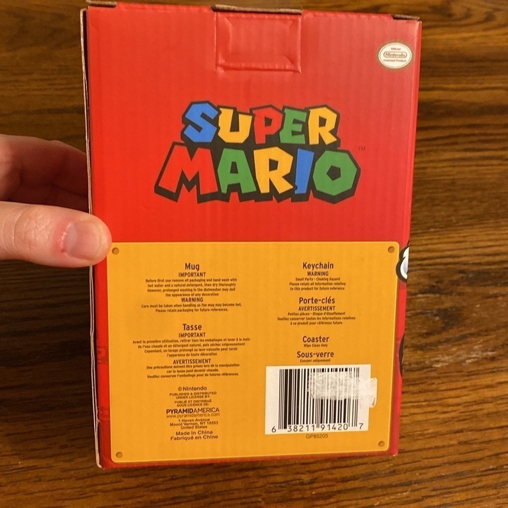 Nintendo Super Mario Yoshi Mug Question Block Coaster Keychain Set NIB - Picture 2 of 5